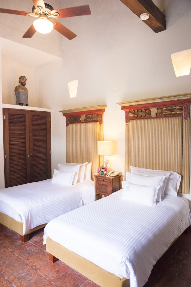Casa Del Arzobispado Hotel 19/69