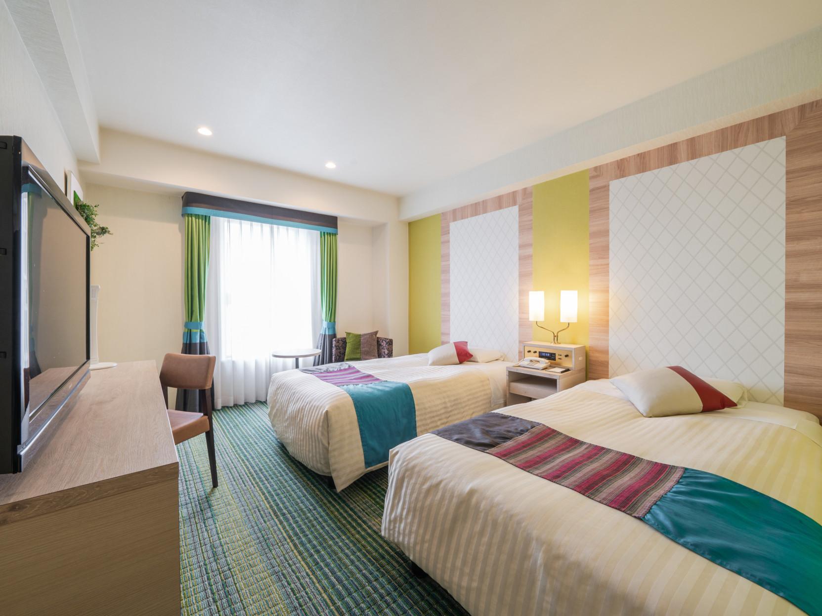Room, Twin Beds, Comfort Floor