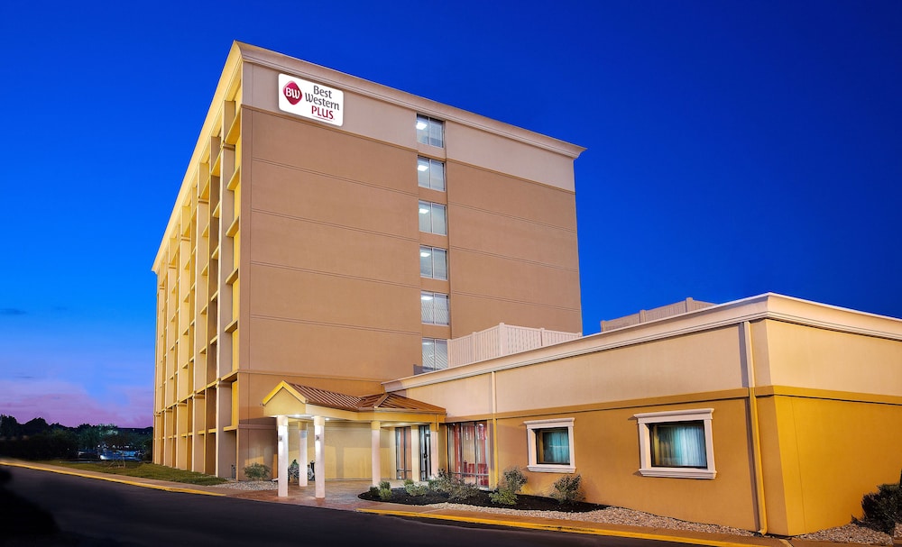 Best Western Plus The Charles Hotel 3/42
