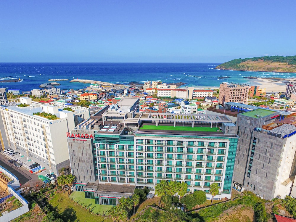 Ramada by Wyndham Jeju Hamdeok 2/70