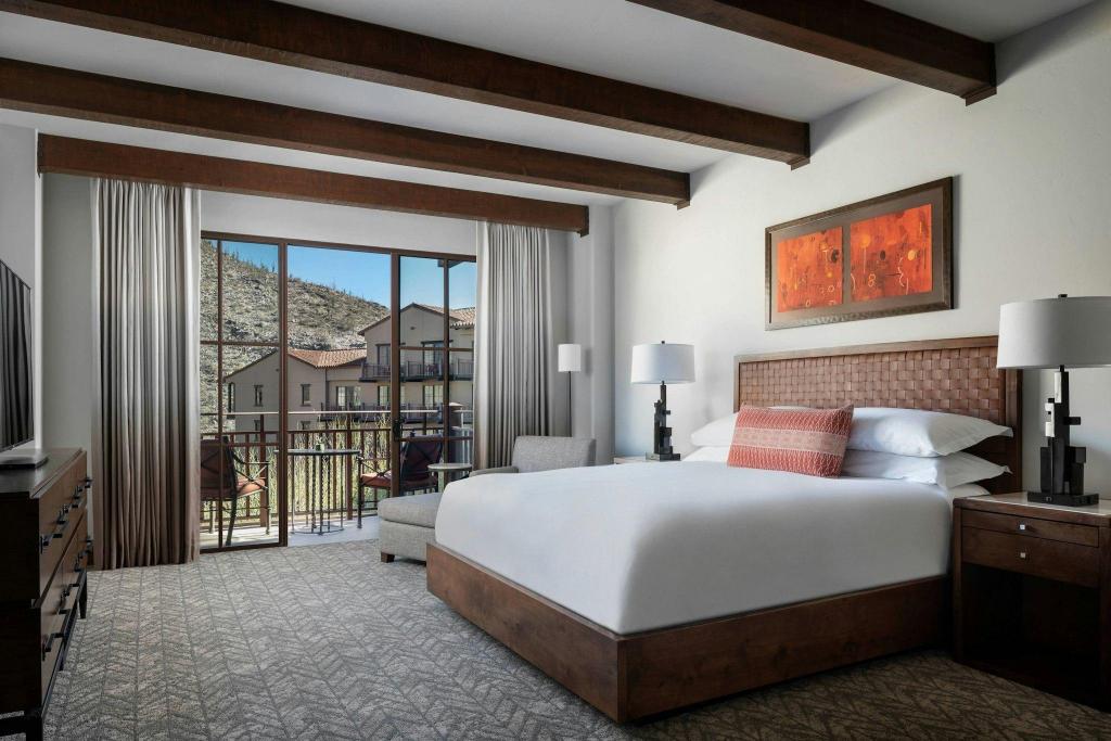 1 Bedroom, Canyon, Suite, King Bed, Sofa, Balcony, Large