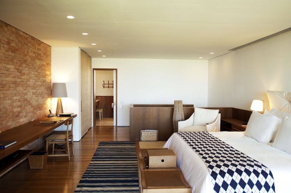 Suite, King Bed