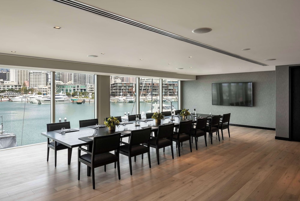 Park Hyatt Auckland 64/71