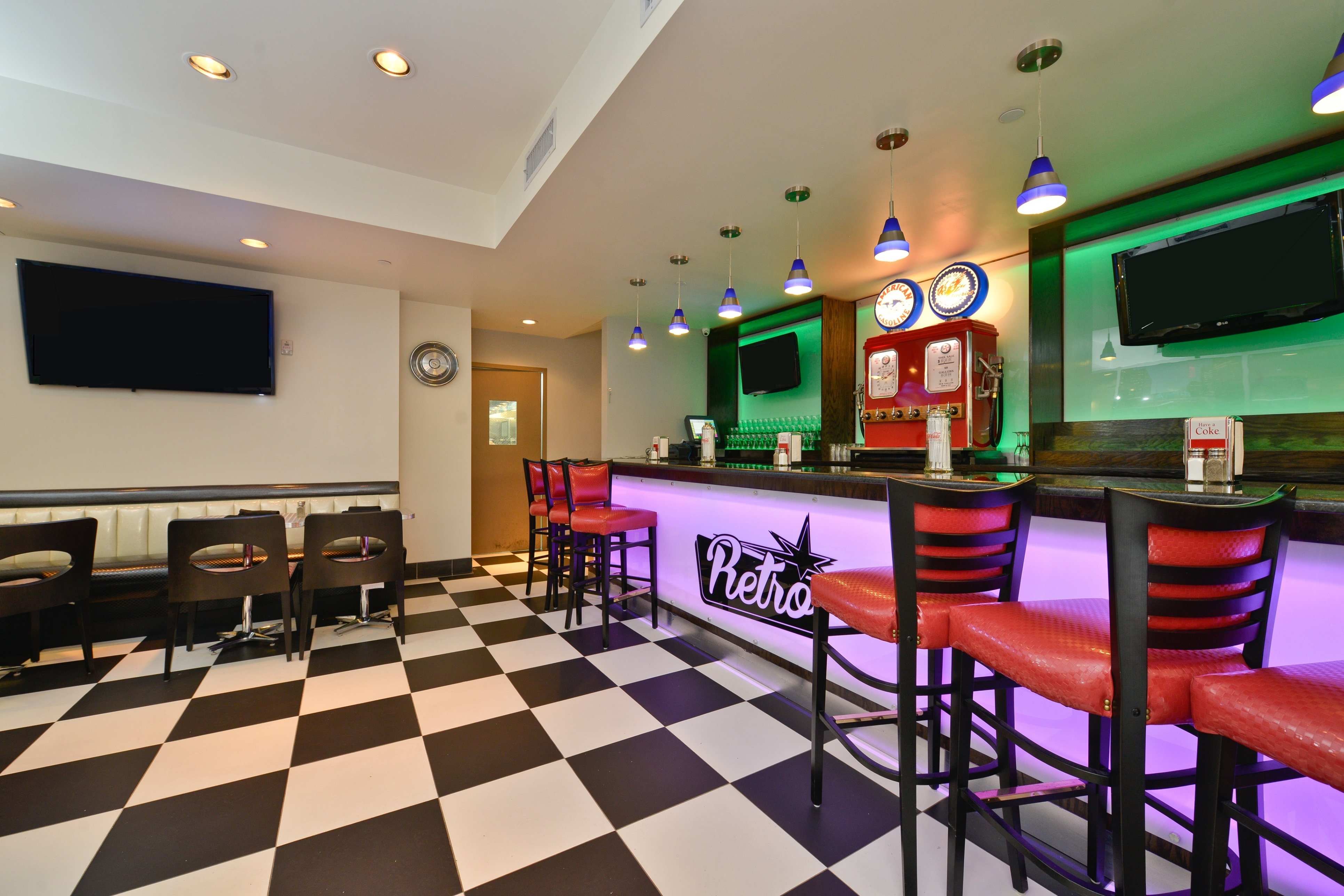 Holiday Inn Lower East Side 33/45
