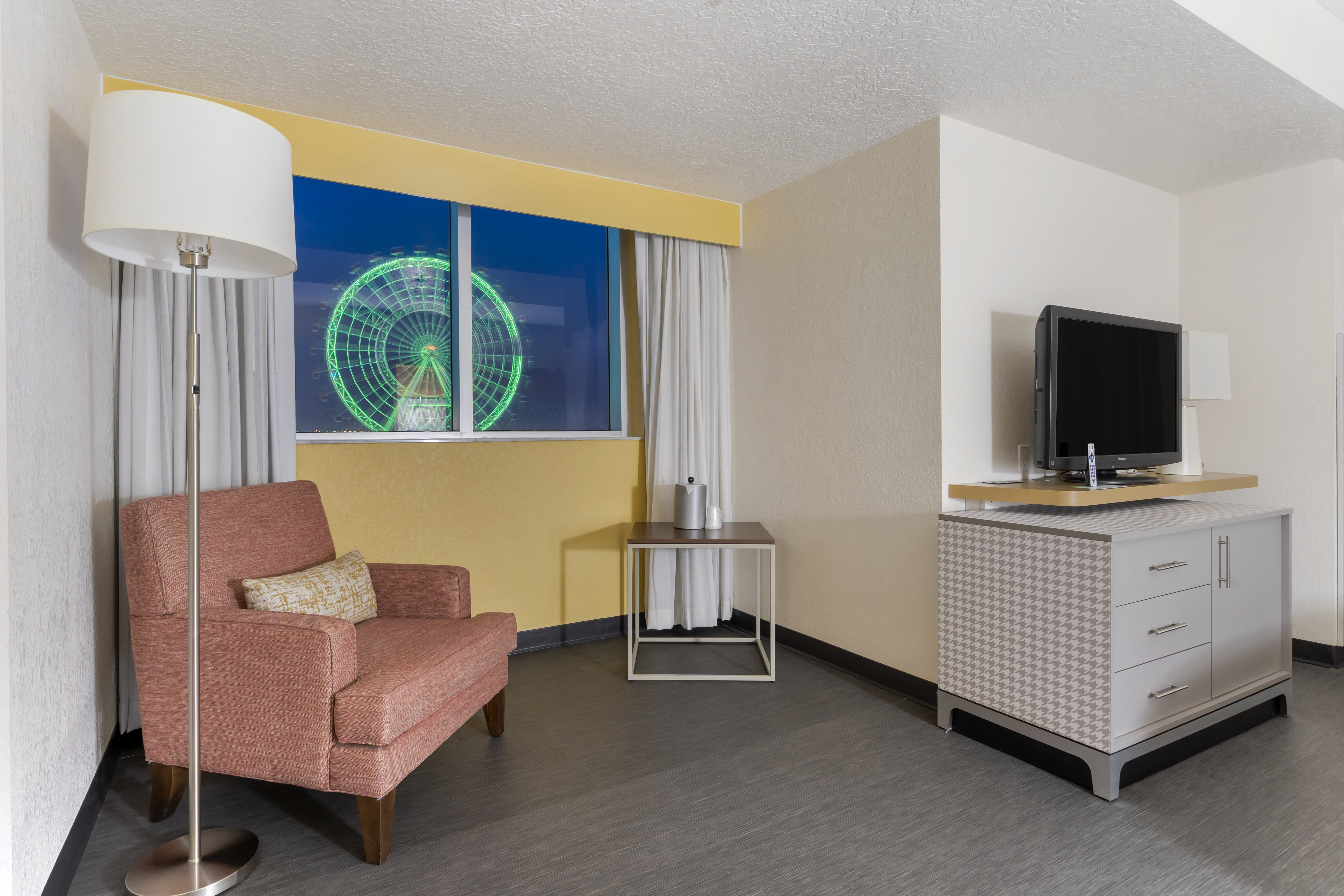 Holiday Inn Orlando Intl Drive - Conv Center 24/50