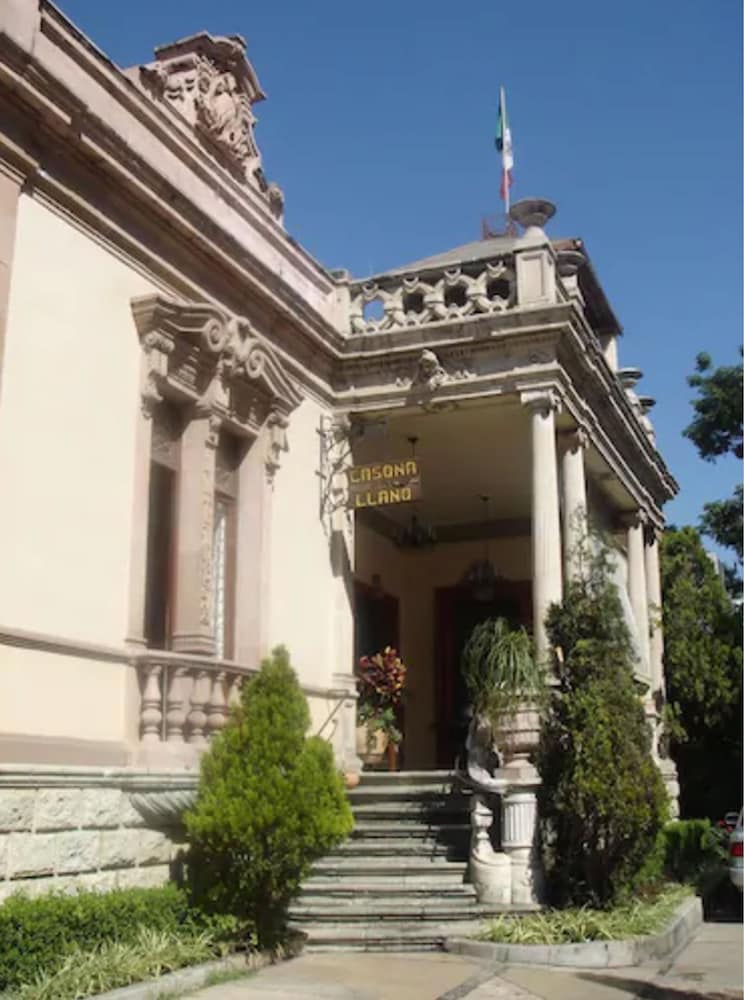 Hotel La Casona del Llano 6/33