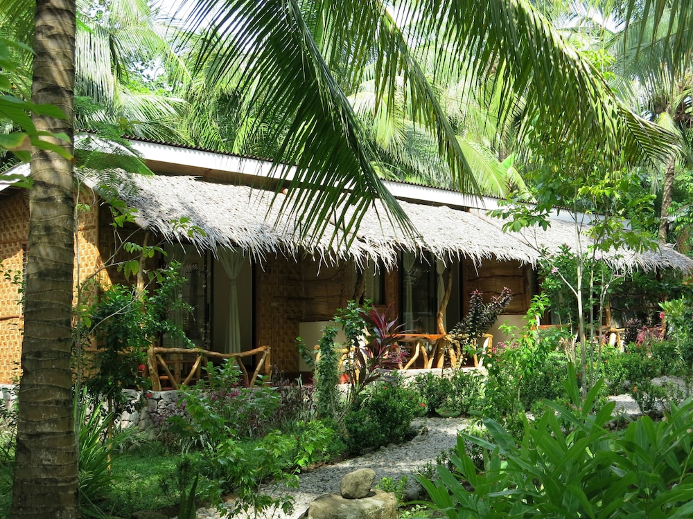 Camiguin Volcan Beach Eco Retreat Dive Resort 64/68