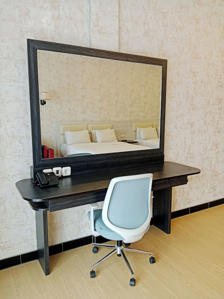 Grand Cahaya Hotel Pangandaran 16/17