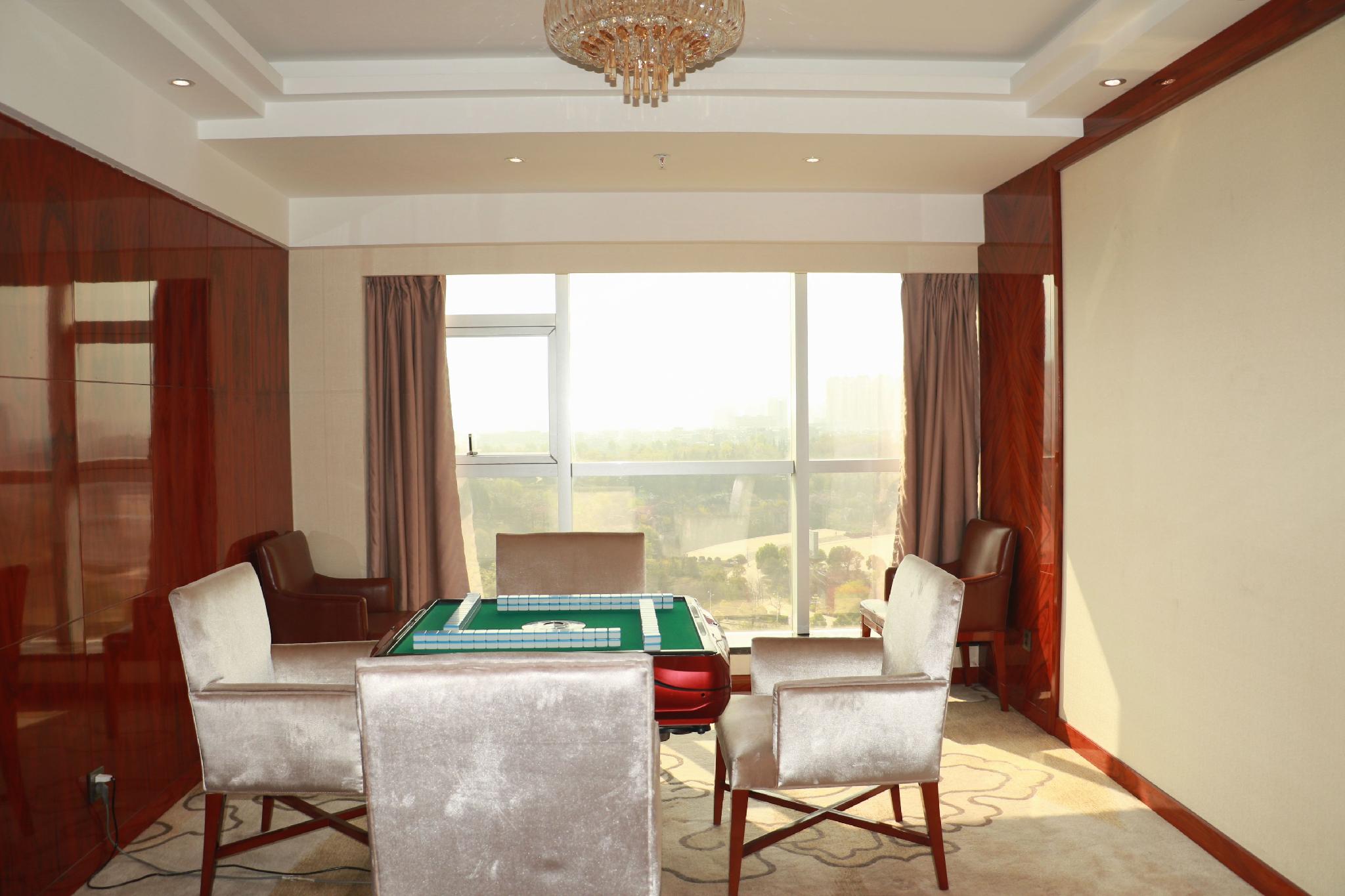 Xuanwei Meihuan Hotel 17/25