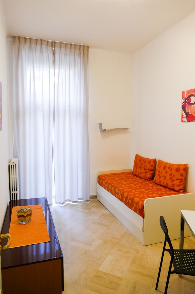 Visa Residence 29/50