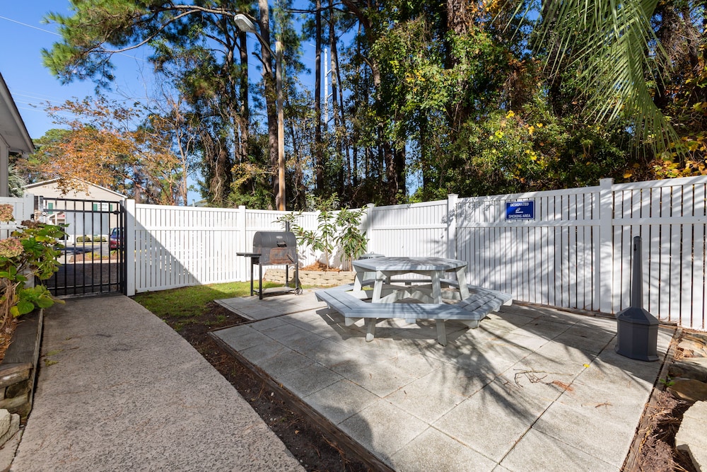 Country Club Villas 53/67