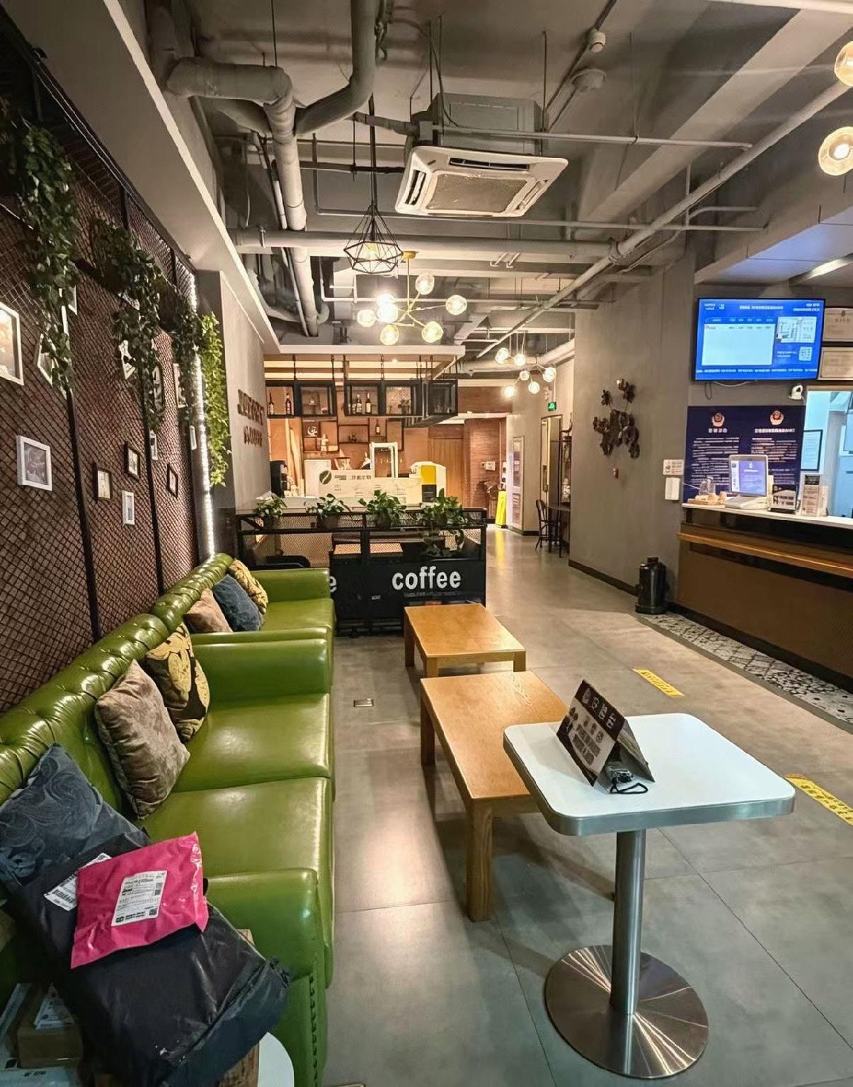 James Joyce Coffetel (Beijing Tongzhou Global Orchard Metro Station) 37/50