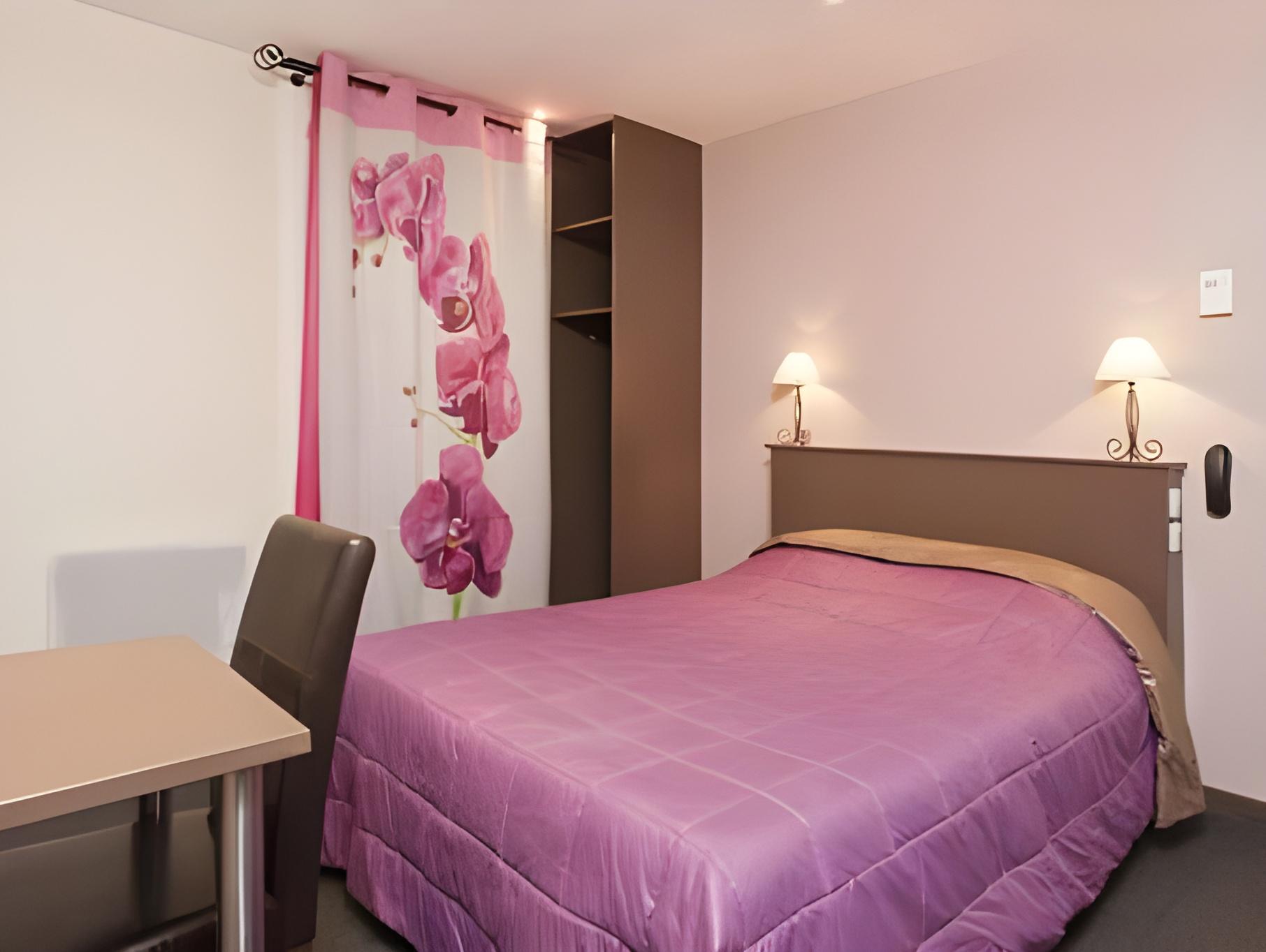 غرفة بسرير مزدوج، MONTSOURIS ORLEANS HOTEL 3/3