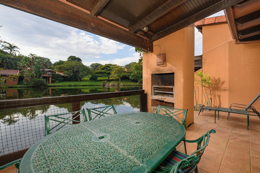 San Lameer Villa Rentals Bachelor Studio 2515 45/50