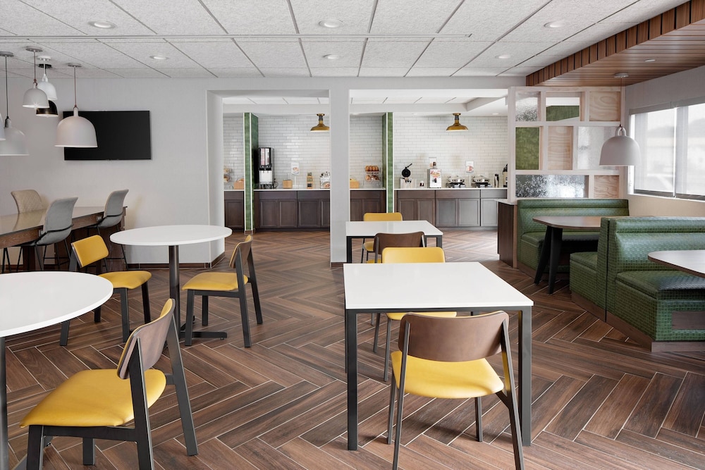 Fairfield Inn & Suites by Marriott Atlantic City Absecon 28/42