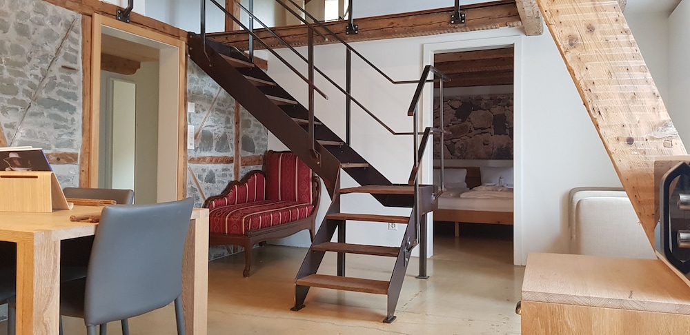 Easy Living Business Apartments 20/27
