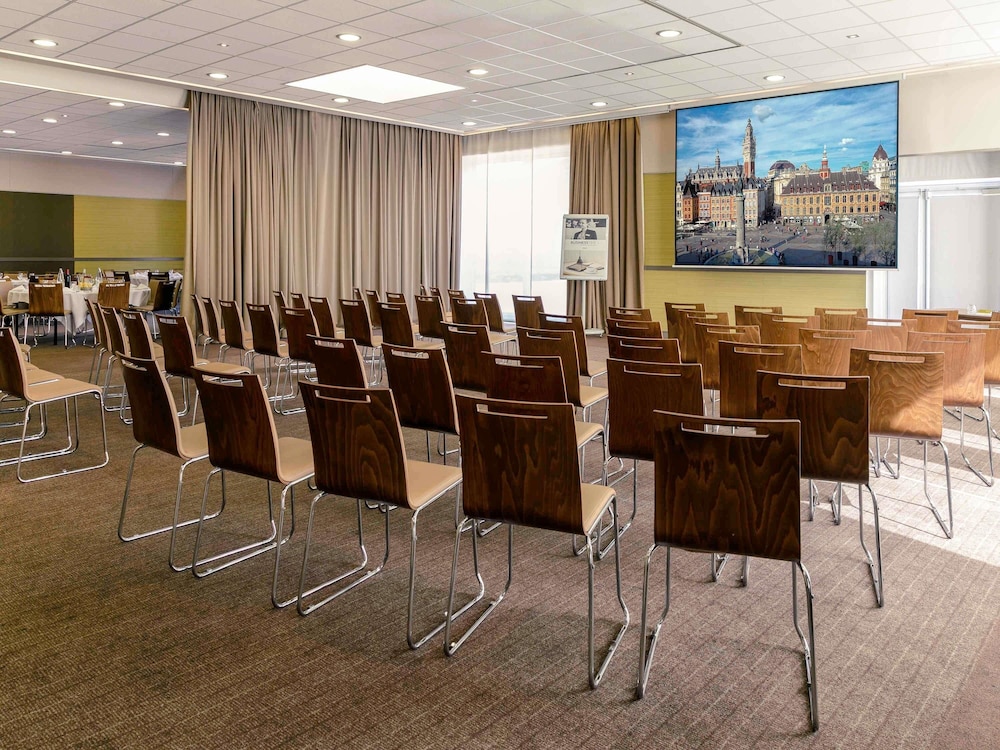 Mercure Lille Aeroport 36/49