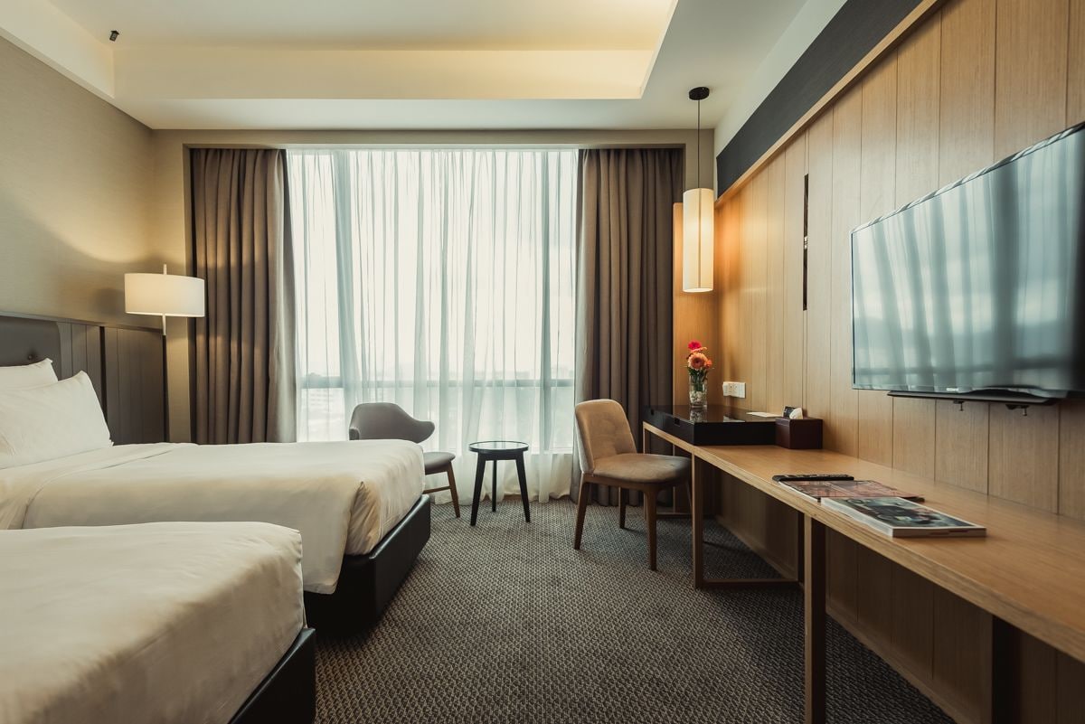 PREMIER, TWIN BEDS