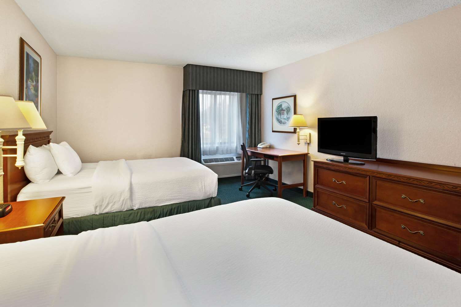 La Quinta Inn Detroit-Canton 11/29
