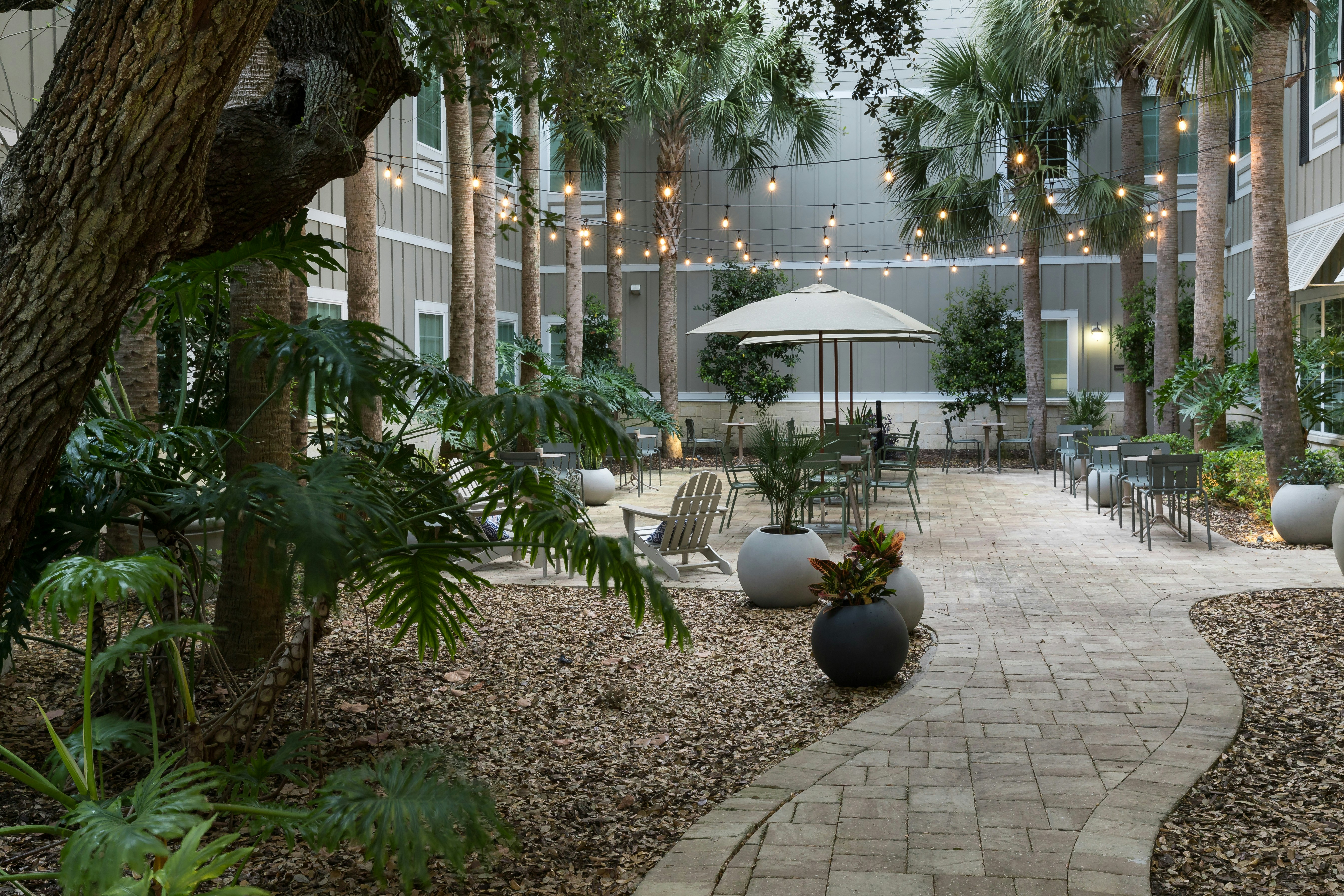 Hampton Inn New Smyrna Beach 70/75