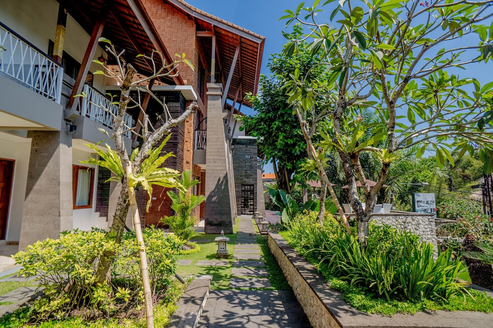 D Djabu Guest House Echo Beach 23/32