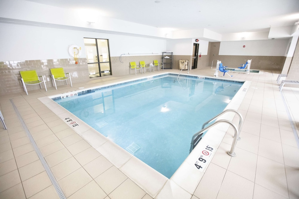 Hampton Inn And Suites Toledo 1/56