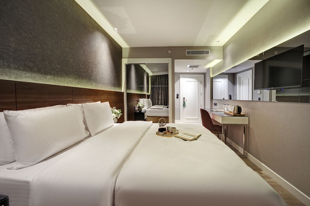 Dora Pera Hotel 23/63