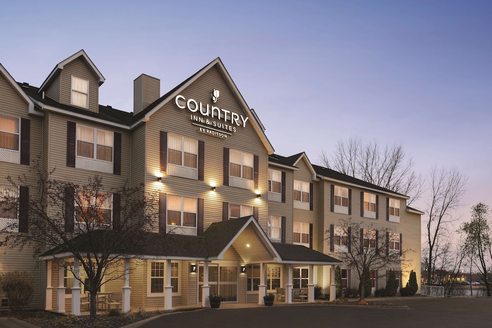 Country Inn Suites By Radisson Forest Lake Mn 3/37