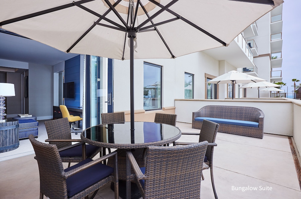 The Waterfront Beach Resort, a Hilton Hotel 44/77