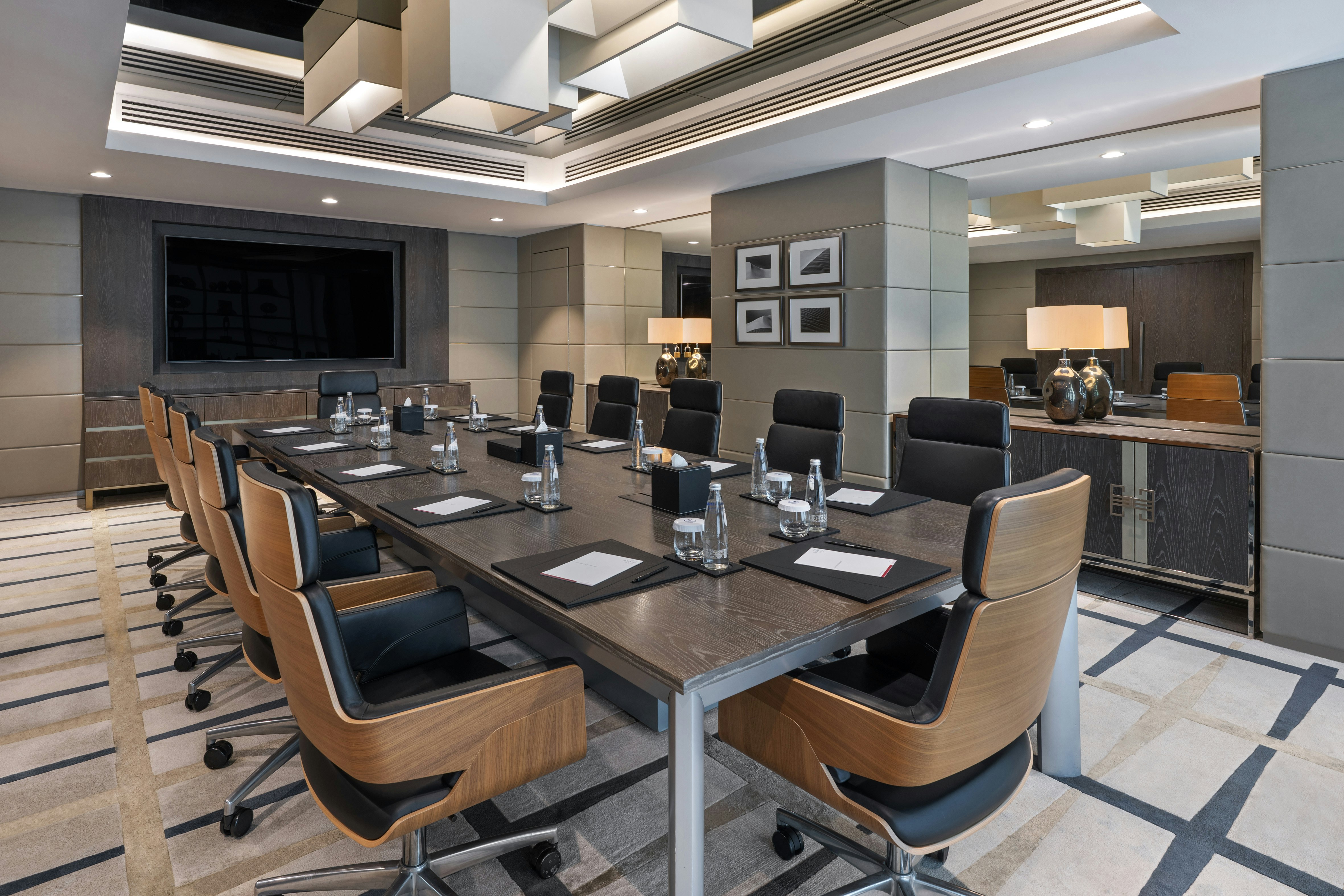 Al Maha Arjaan By Rotana 67/76