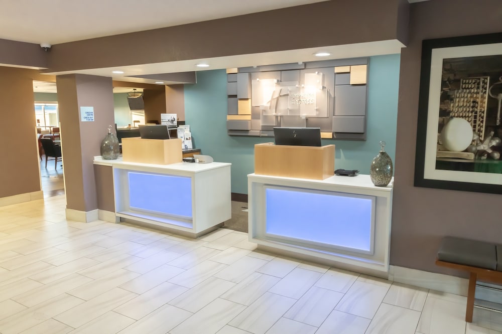 Holiday Inn Express Pendleton 9/71