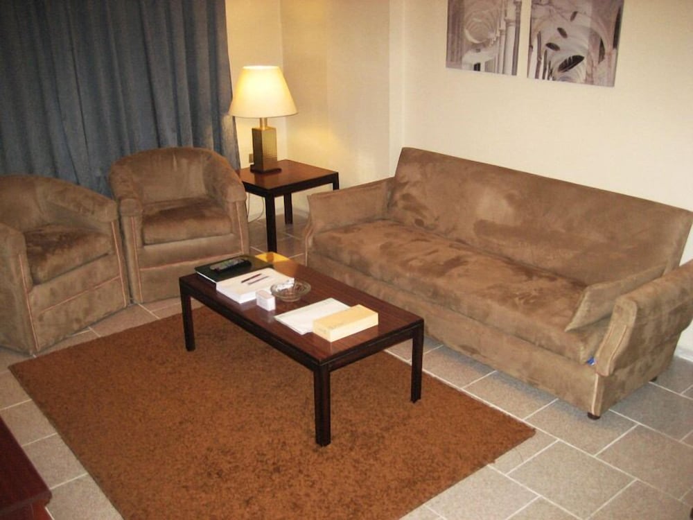 Crystal Suites 11/25