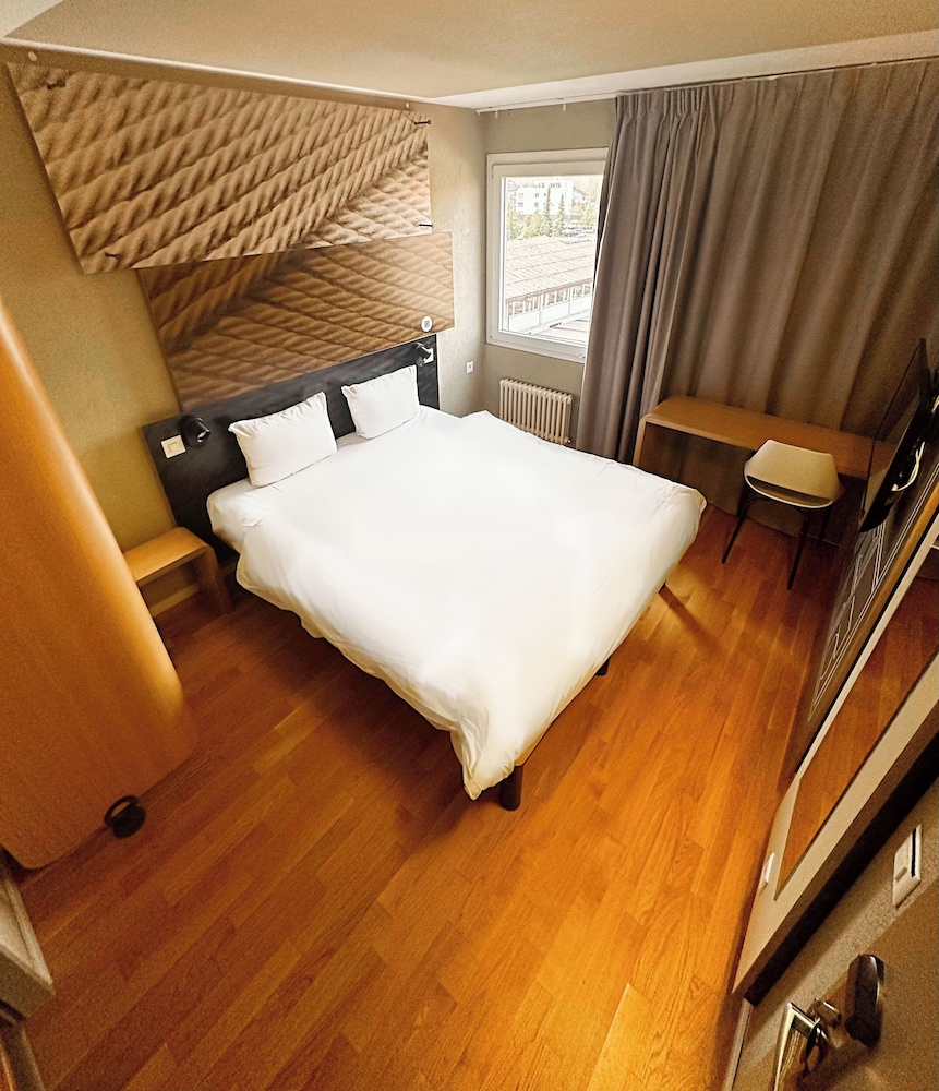 غرفة بسرير مزدوج، B&B Hotel Rothrist Olten 3/6