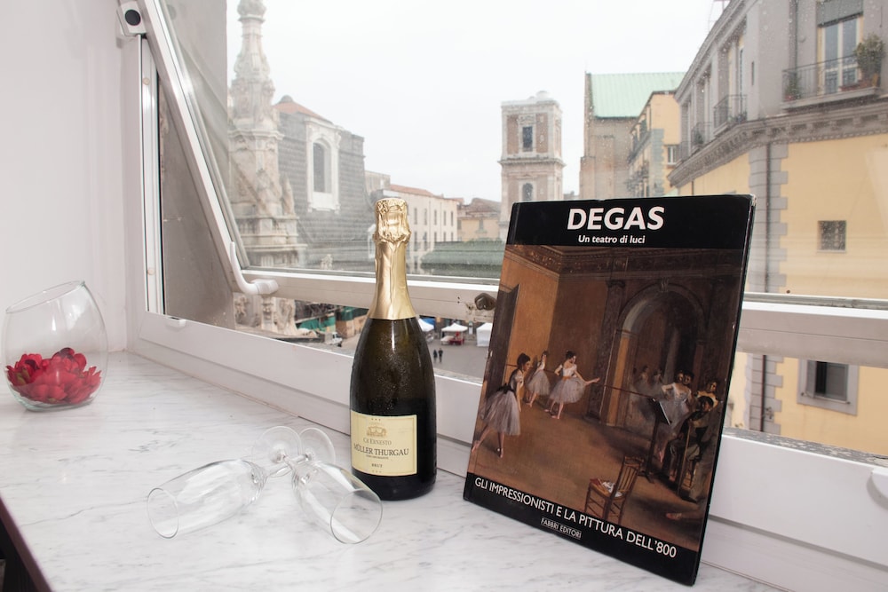 Hotel Maison Degas 44/67