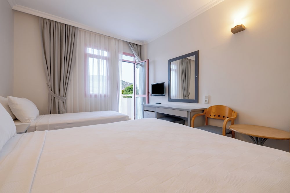Hanedan Beach Hotel 8/32