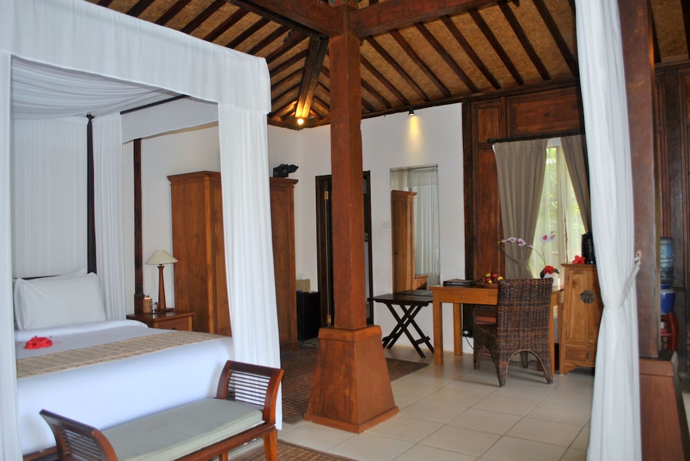 VILLA BERAWA BALI 36/77