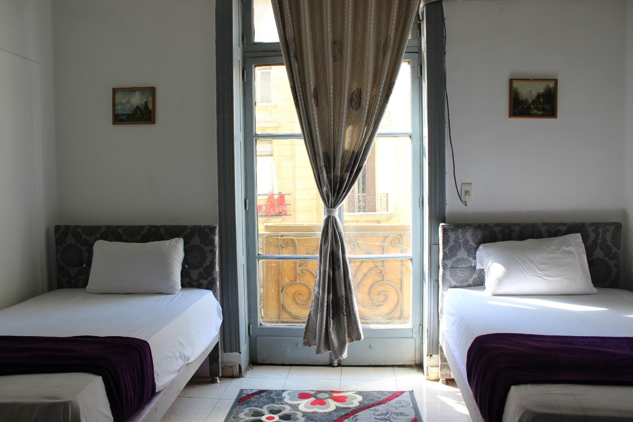 BASIC, DOUBLE BED, SHARED BATHROOM