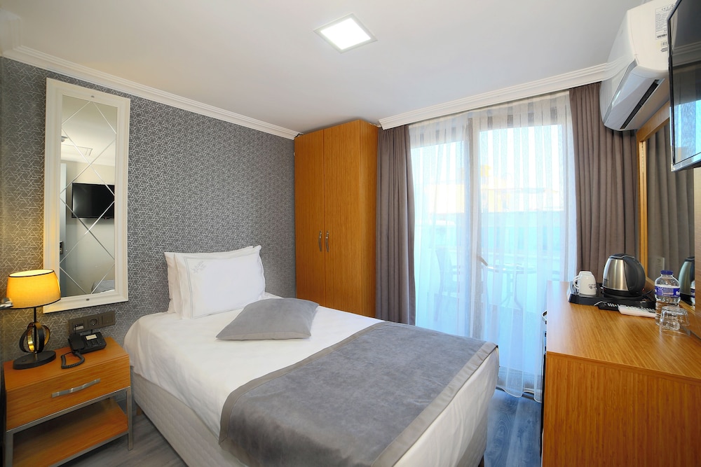 Almina Inn Hotel 20/50