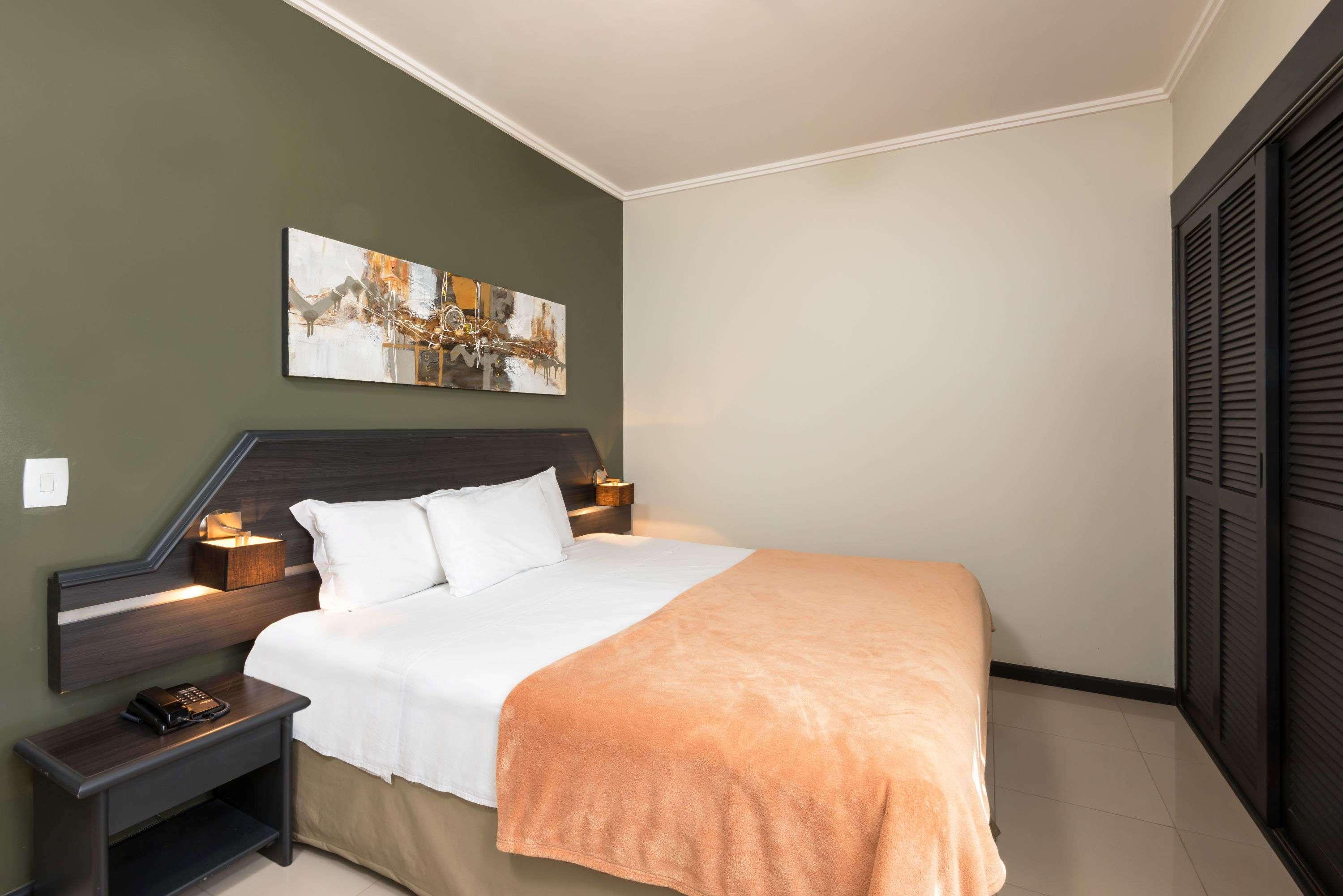 غرفة بريميوم مفردة بسرير كوين، Wyndham Golden Foz 2/2