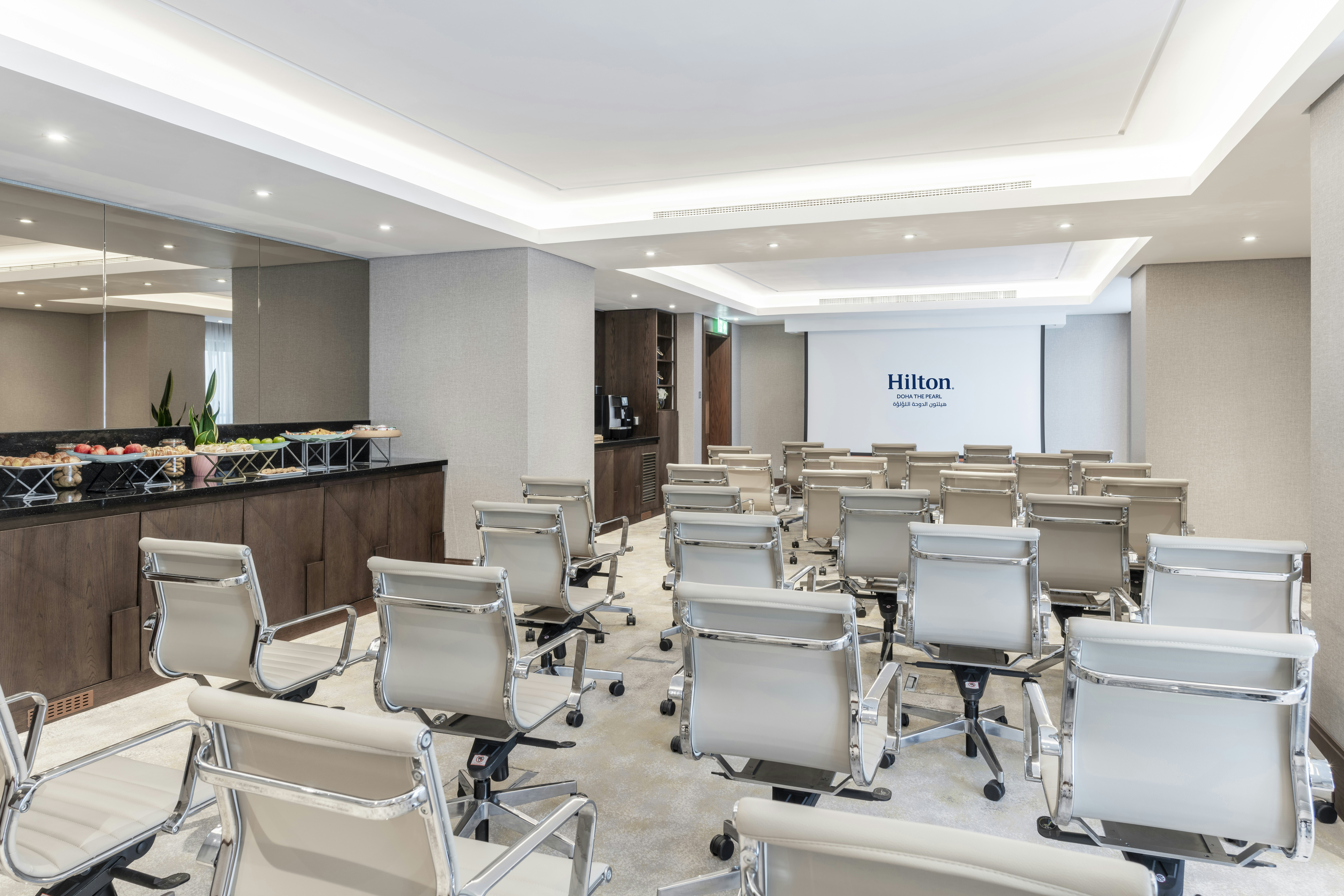 Hilton Doha The Pearl Residences 57/75