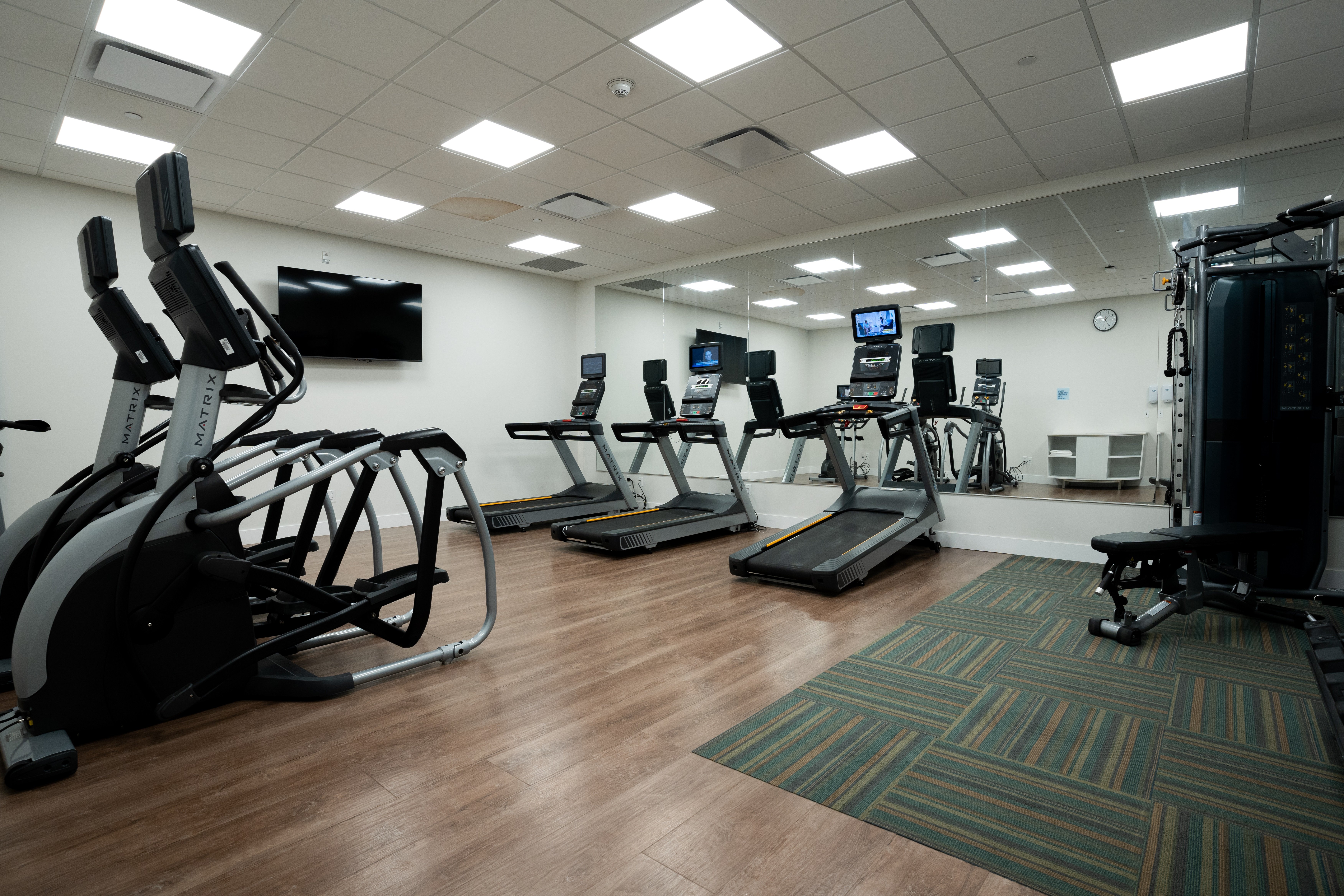 Holiday Inn Express And Suites Edmonton Sw Windermere 46/78