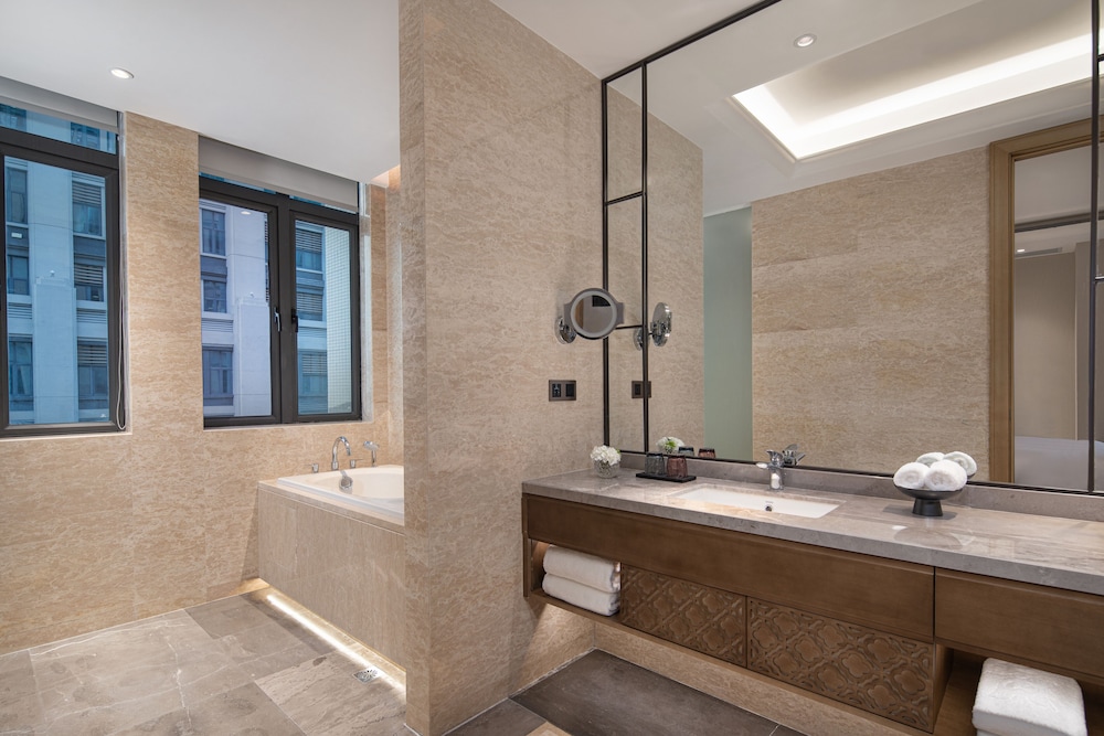 C&D Hotel Xiamen Xiang’an 80/82