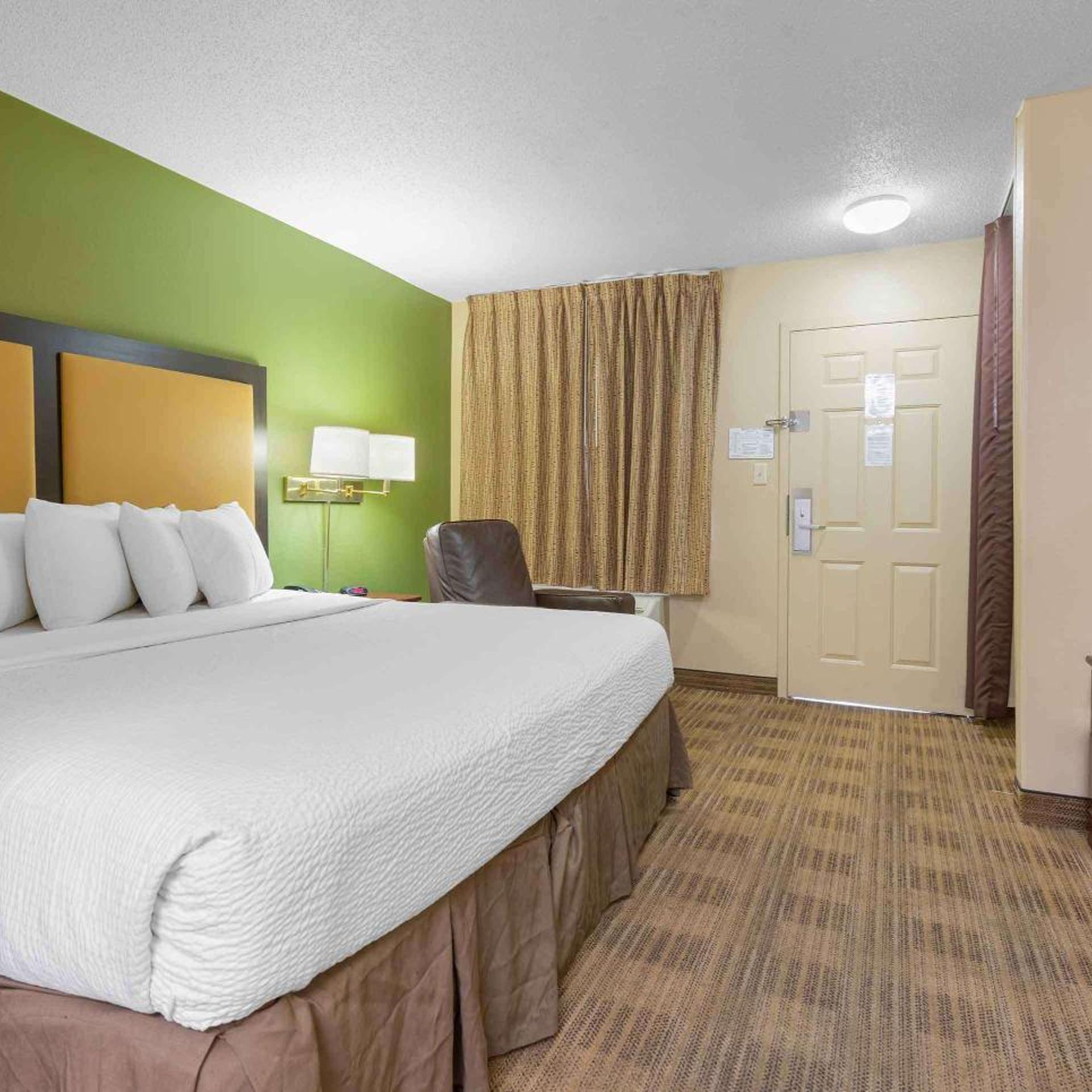 Extended Stay America Suites Washington, D.C. - Germantown - Town Center 12/61