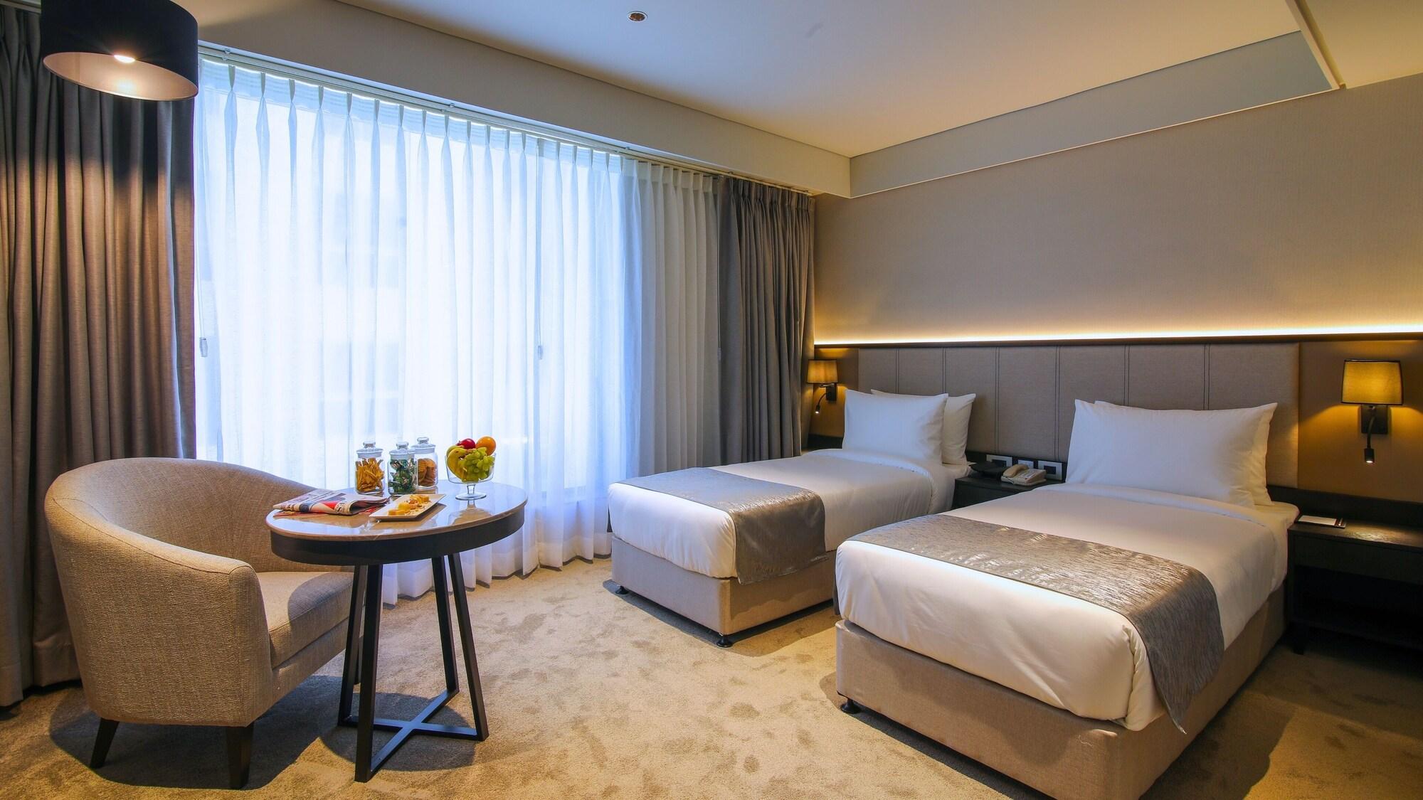 Essentia Premier Hotel Pune 12/29