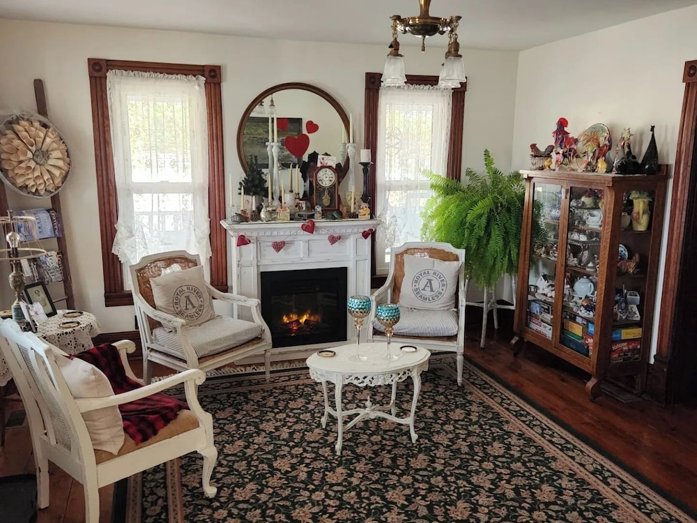 Applesauce Inn Bed and Breakfast 14/22