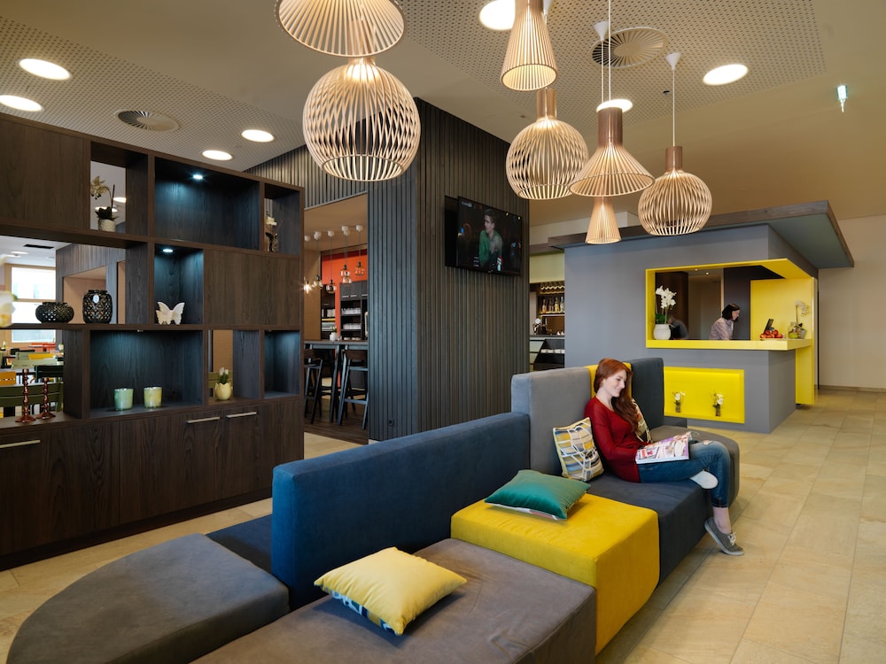 Hwest Hotel Hall 4/38