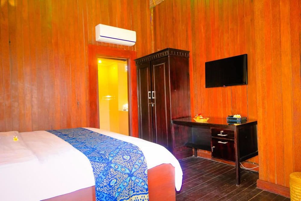 1 BEDROOM, VILLA