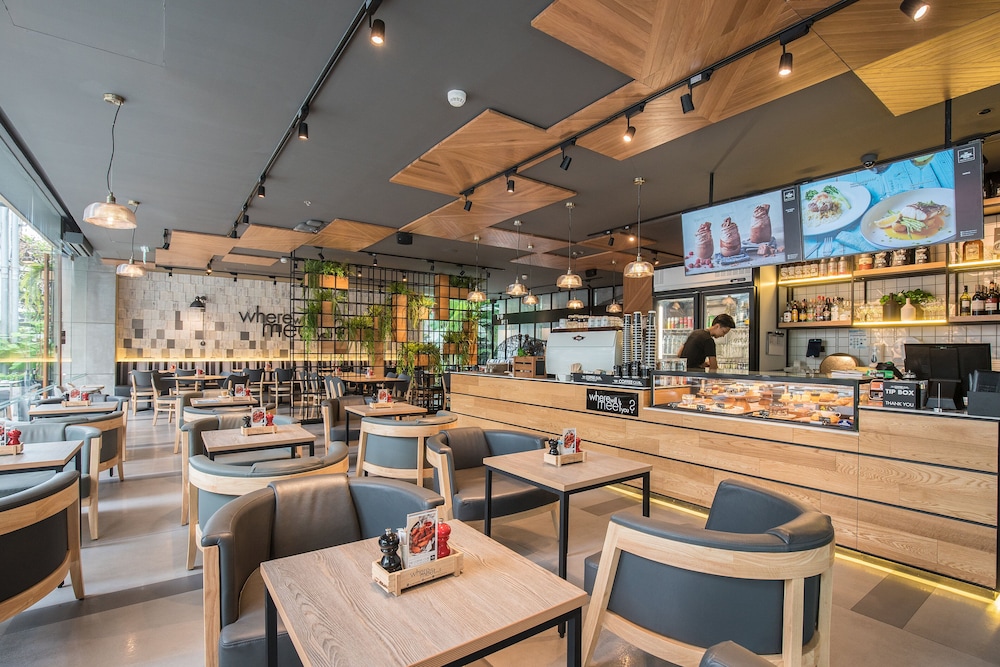 restaurant cafeteria