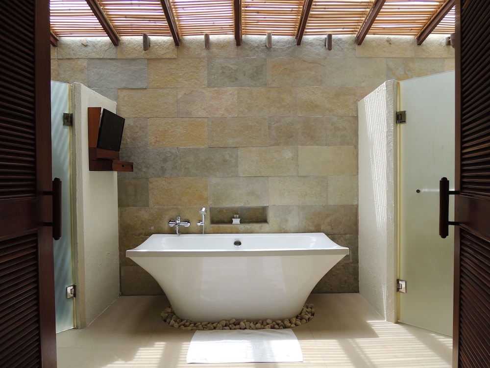 Bluewater Sumilon Island Resort 49/50