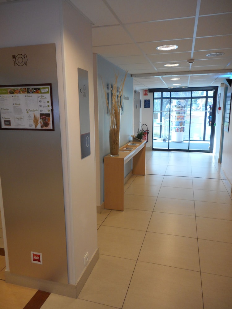 Ibis Rennes Beaulieu 6/68